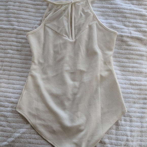 Tank - Picture 2 of 4